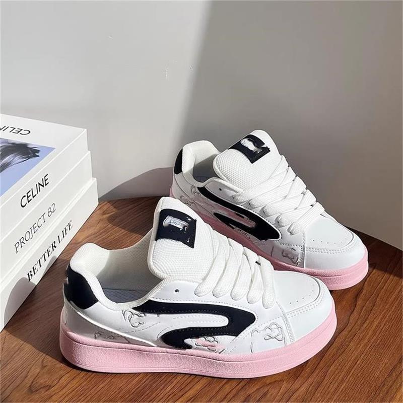 Niche Design Girl Black and Pink Little White Shoes Ins Tide 2025 Autumn New Board Shoes Versatile Casual Bread Shoes