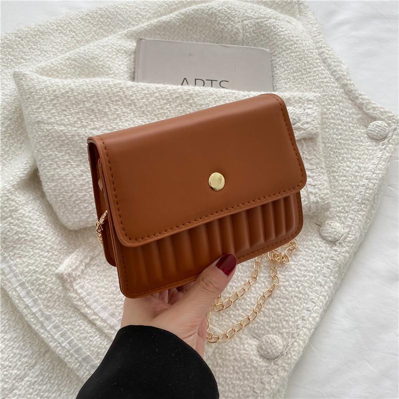 Chic Street-style Pu Shoulder Bag With Car Stitching Details Medium Size коричневый