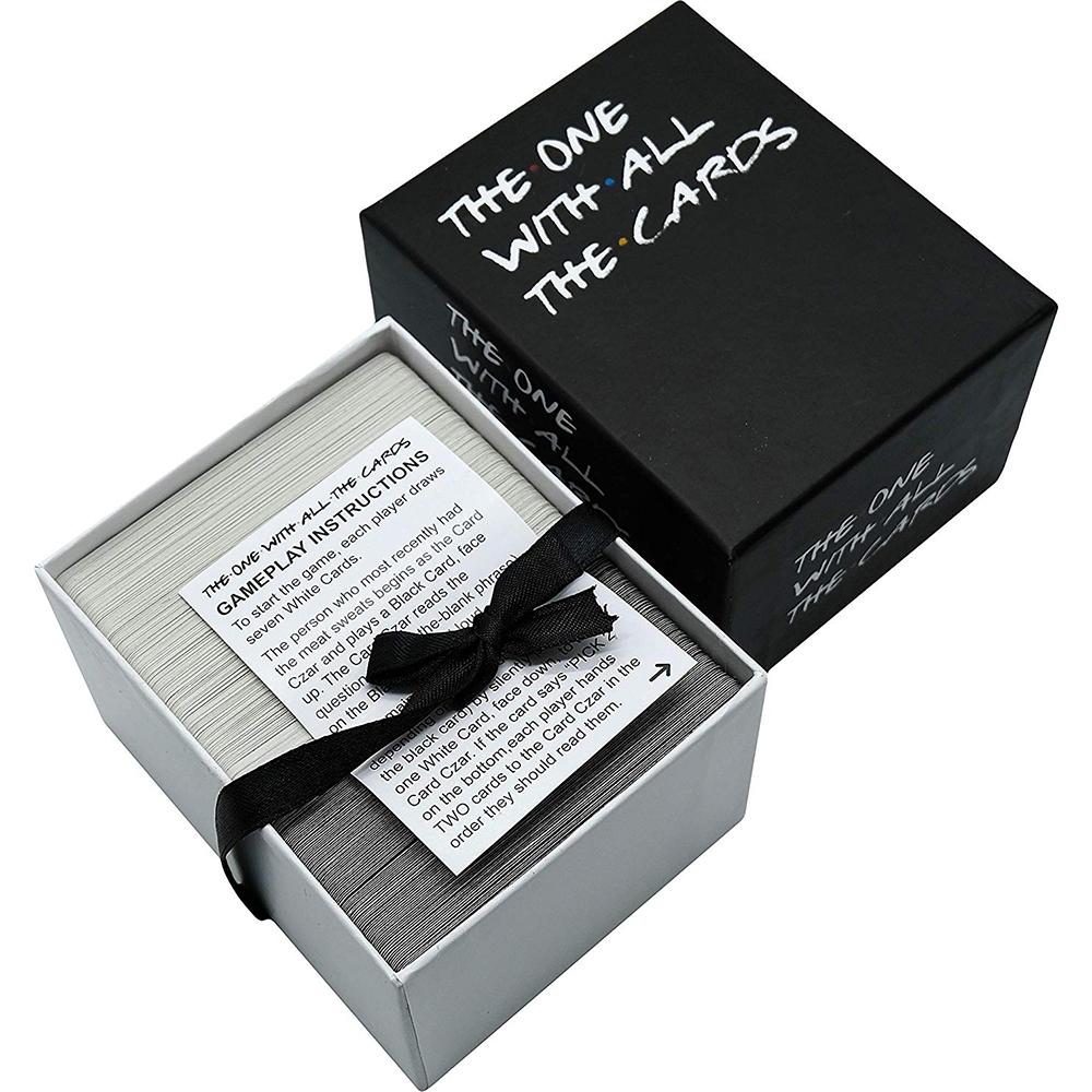 Тот, где игра в карты для друга-фаната ТВ, смешная игра, ТВ-бокс против игры в карты для друга светло-серый