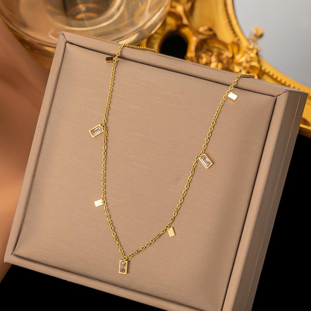 Titanium Steel Non-Fading Necklace: Elegant, Summer-Ready Clavicle Jewelry for Women