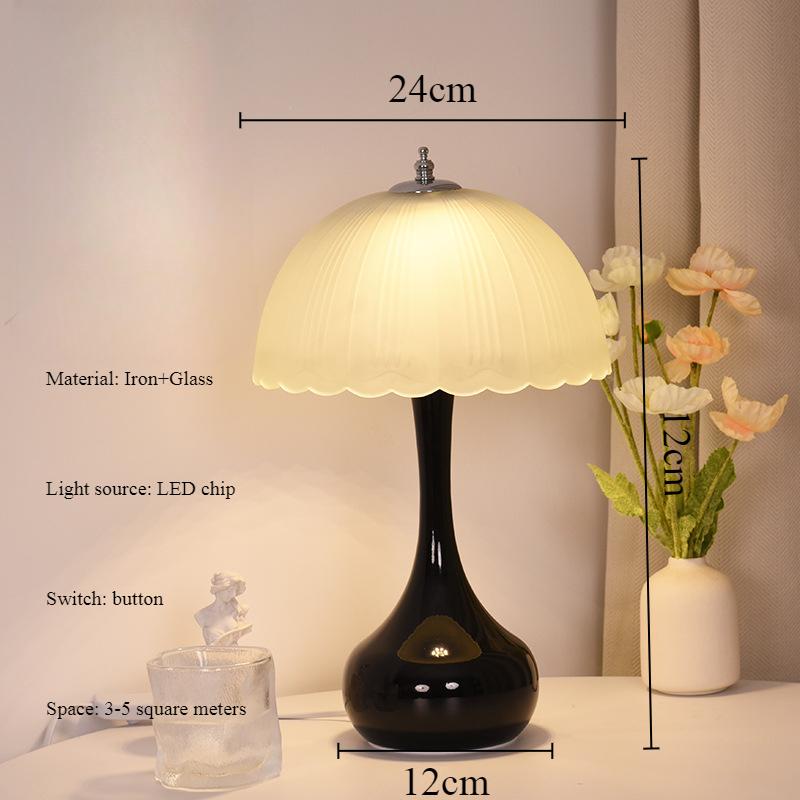 Modern Simple Petal Lampshade Bottle Table Lamp Nordic Romantic Style Bedside Study Living Room Atmosphere Desk Lamp LED Luster