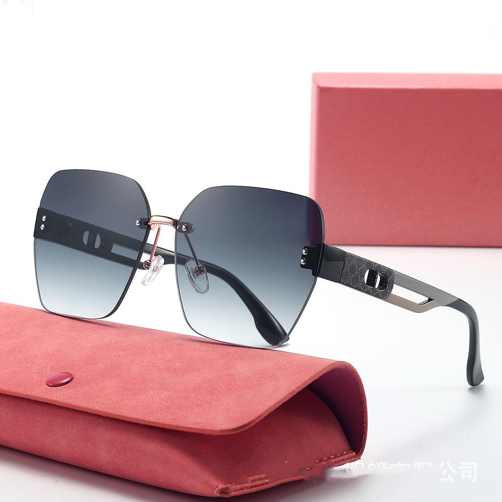 New Khaki Print Frameless Cut Edge Large Frame Fashion Sunglasses for Women Gradient Polygonal Sunglasses DS-8170