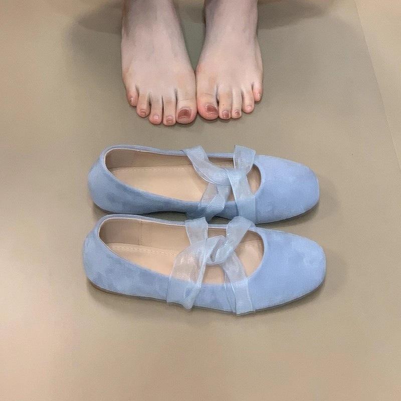 Evening wind niche flat bottom shallow mouth single shoes women gentle with skirt French square head Mary Jane shoes women brown blue