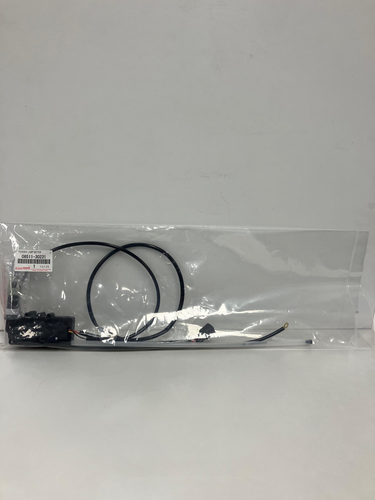 TOYOTA Genuine Part FENDER LAMP MOTER Part Number 08511-30231