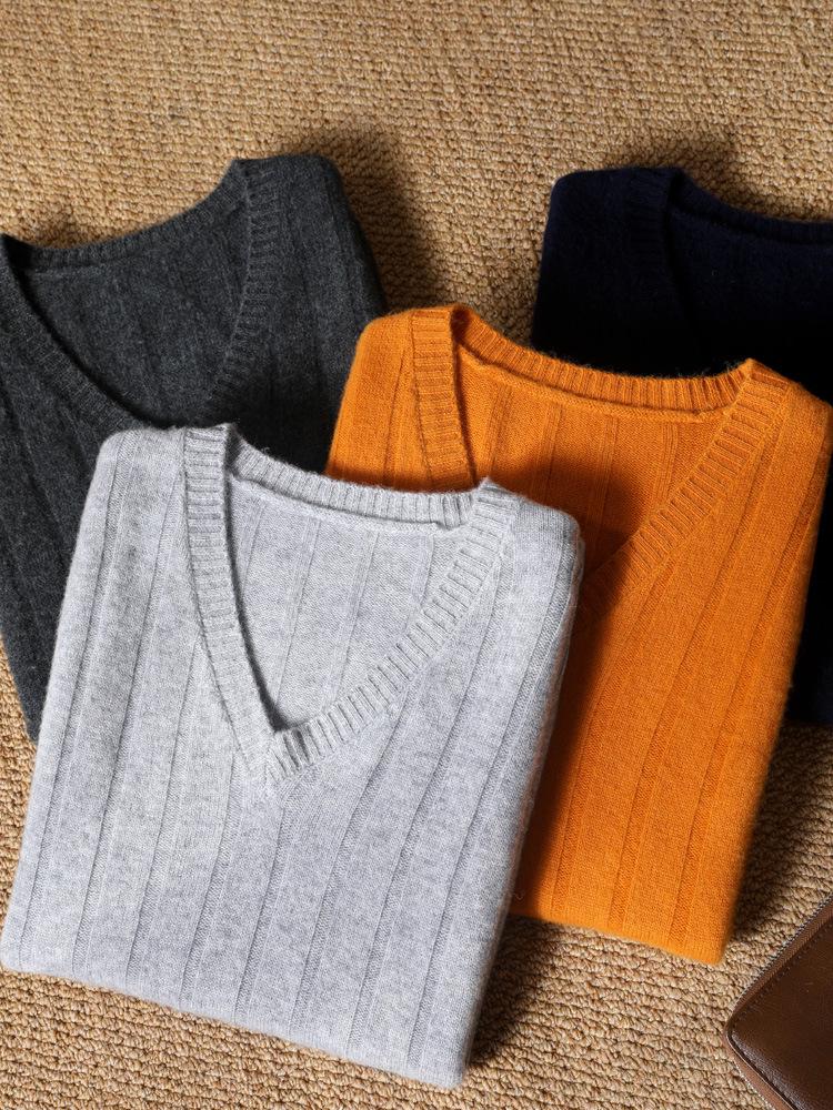 Men's 100% Pure Wool V-Neck Thickened Sleeveless Knit Vest - Solid Color, Ribbed, Slimming, Warm