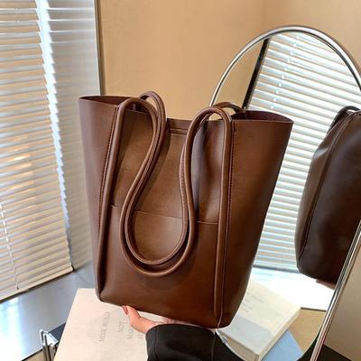 Retro Simple Large-capacity Bucket Bag Women's Autumn and Winter New Casual Commuting Shoulder Bag High-end Sense Child and Mother Bag