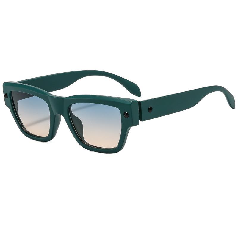 New Retro Square Black Sunglasses for Men Women Outdoor Protection Gradient Shades UV400 Classic Trendy Driving Sun Glasses