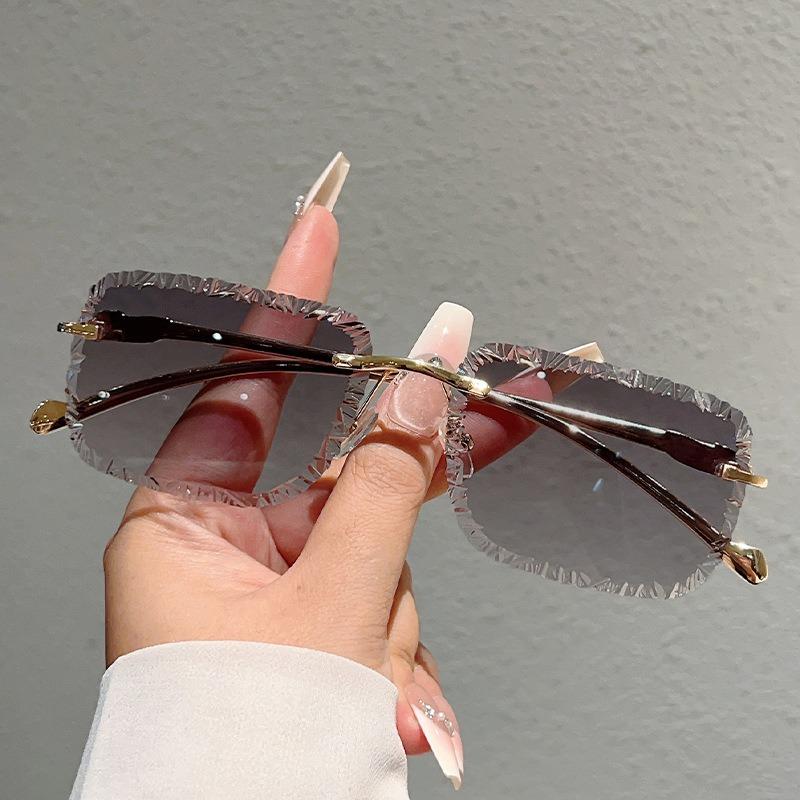 Rimless Square Sunglasses Women Fashion Vintage Gradient Casual Shades Trendy Luxury Brand Design Decor Sun Glasse