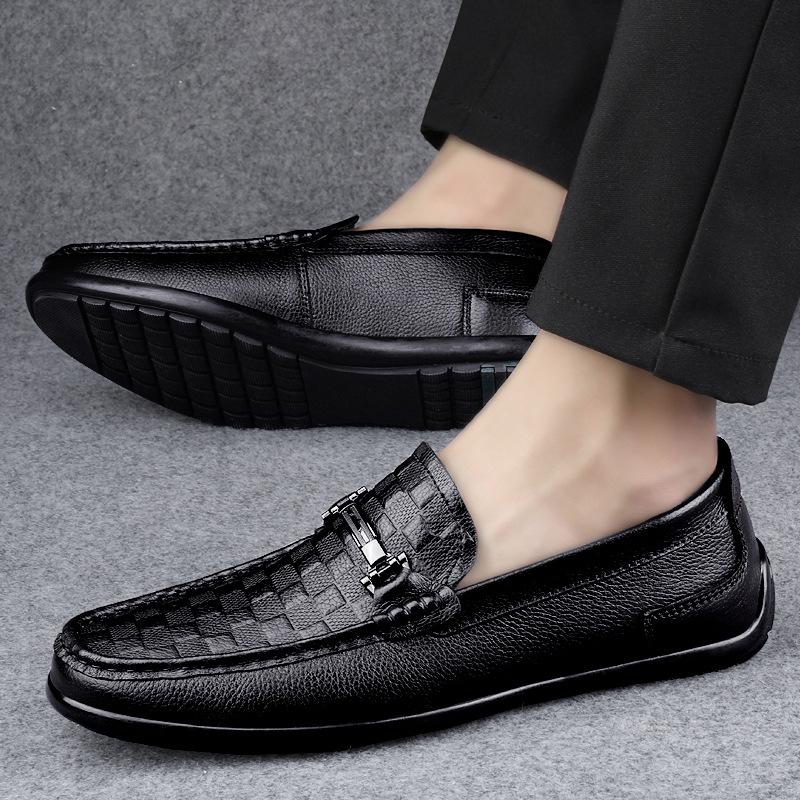 Embossed Plaid Casual Leather Shoes First Layer Cowhide Casual Beanie Men's Shoes Large Size Men's Small Leather Shoes