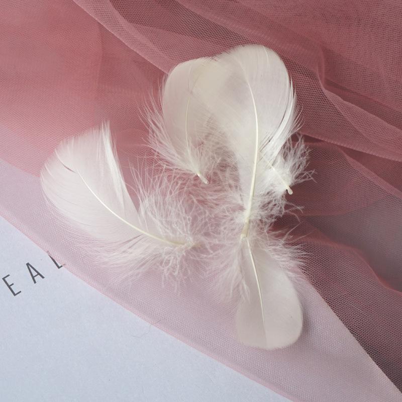 50Pcs Macaron Color Small Feathers 5-8Cm Goose Feather Small Floating Bobo Ball Balloon Filling Decorative Material