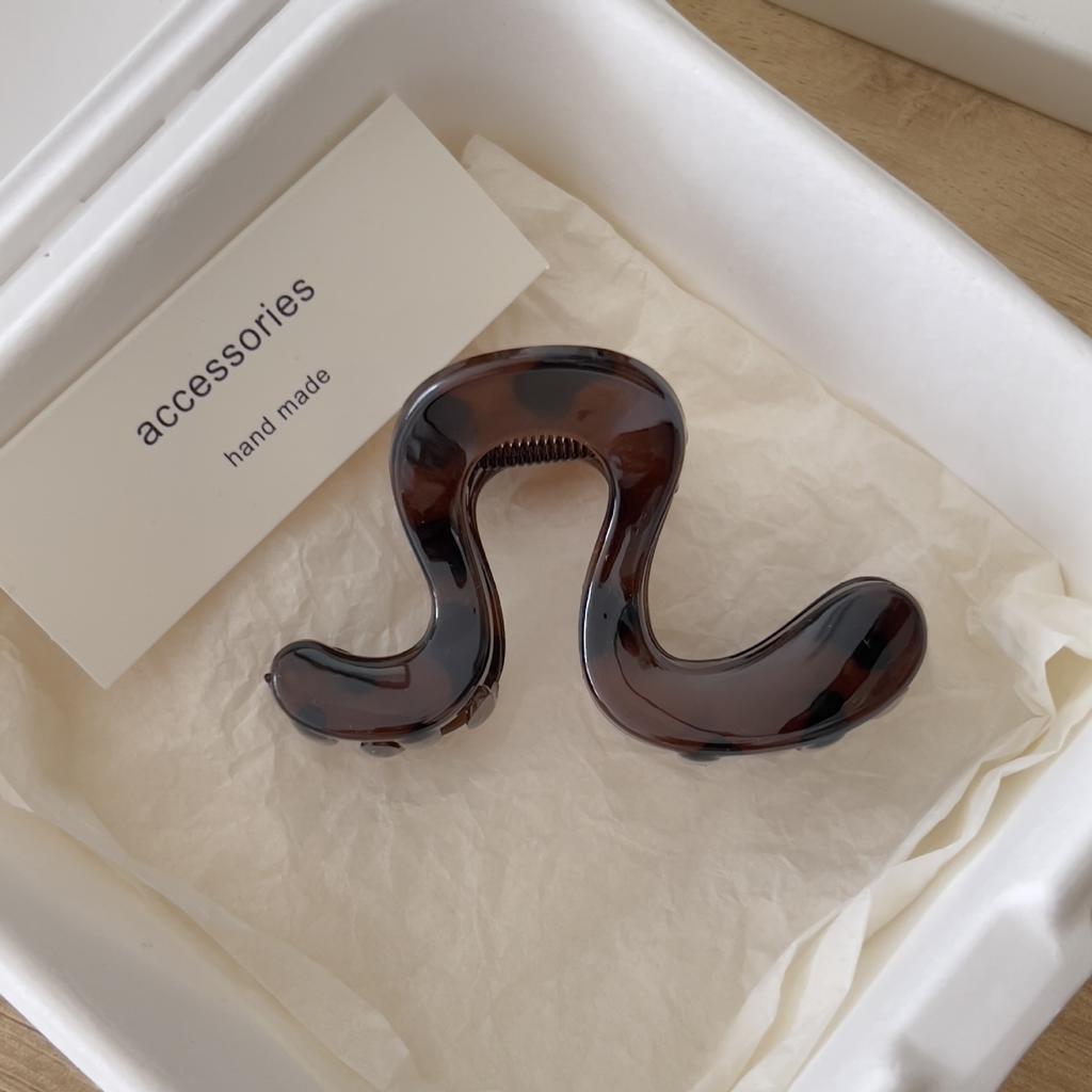 Fashion High End Sense New Shark Clips for Women Medium Sized Back of Head Hairpin High Ponytail Fixing Artifact Hair Accessory