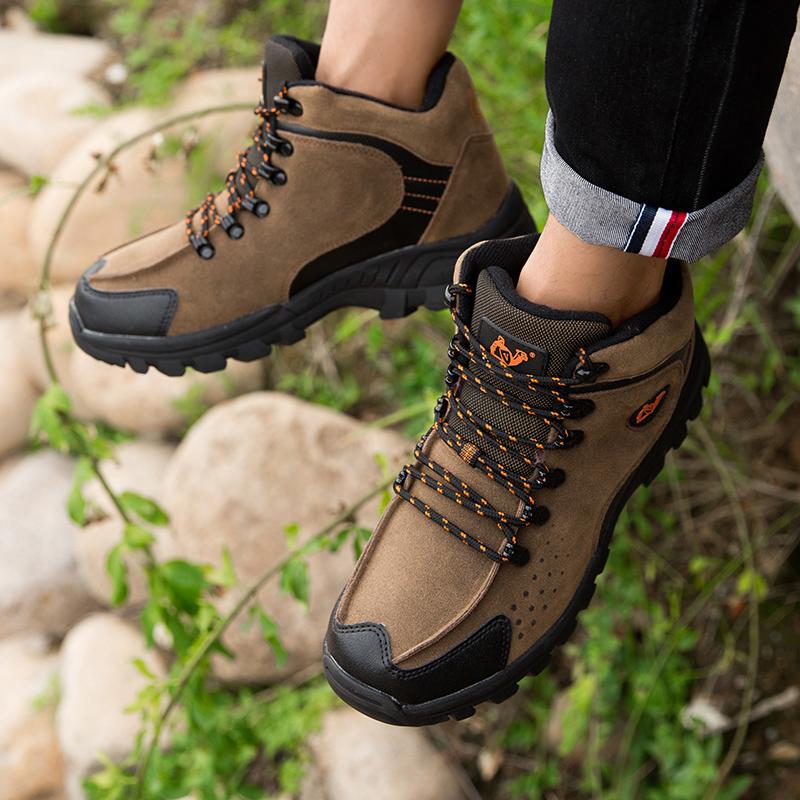 Outdoor Hiking Shoes Men Anti-Slip Plush Thick-Soled Breathable Comfortable Ankle Boots Men Durable Casual Shoes Men