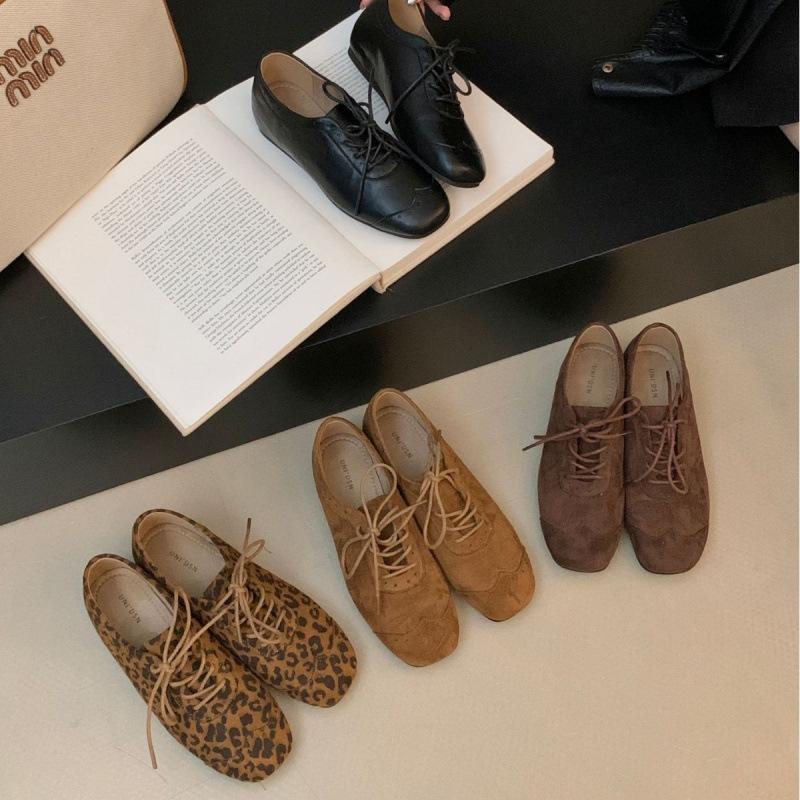 

2025 новые женские туфли-одинарки с леопардовым принтом, круглым носком, толстой подошвой, внутренним скошенным каблуком, шнуровкой, глубоким вырезом 39 кофейный