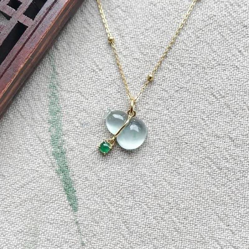 

Creative Design Natural Chalcedony Gourd Necklace Chinese Retro Classic Translucent Pendant Women S Jewelry