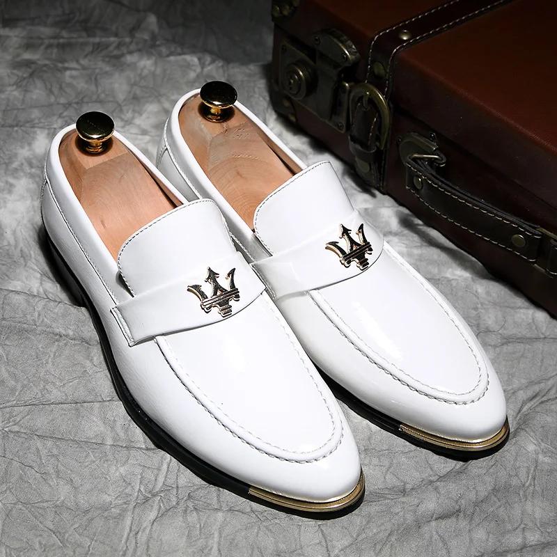 Fashion Red Men's Social Shoe Casual Glitter Leather Loafers Shoes for Men Slip-on Pointed Toe Dress Shoes Men Footwear New Fashion