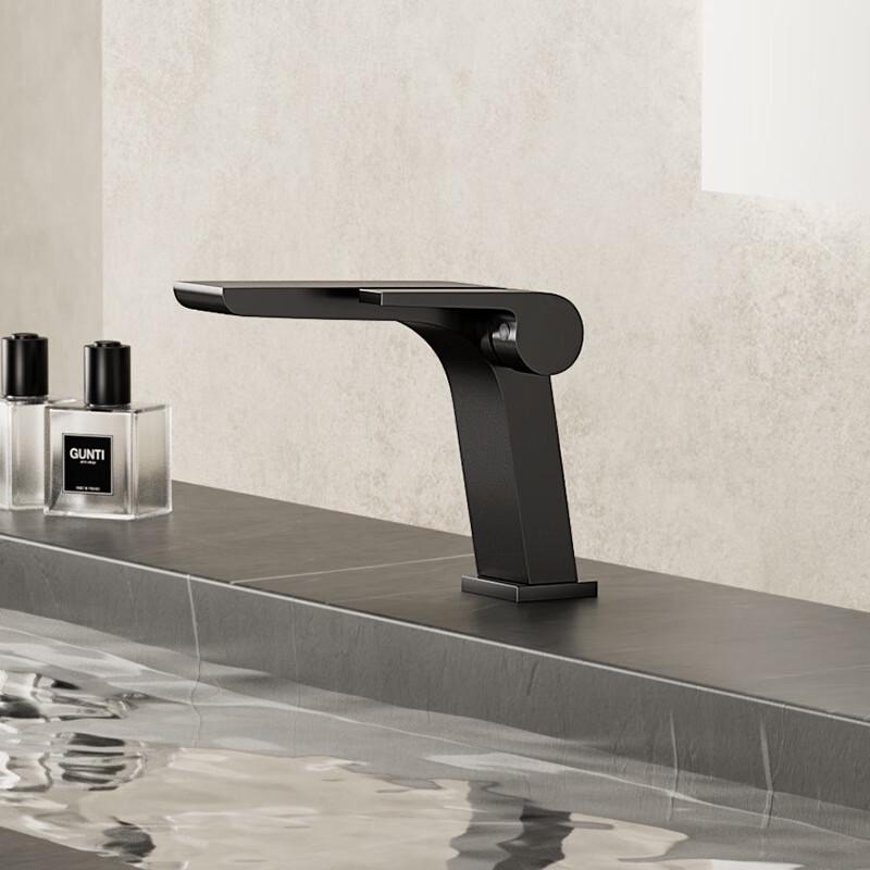 TLXT Hot & Cold Washbasin Faucet