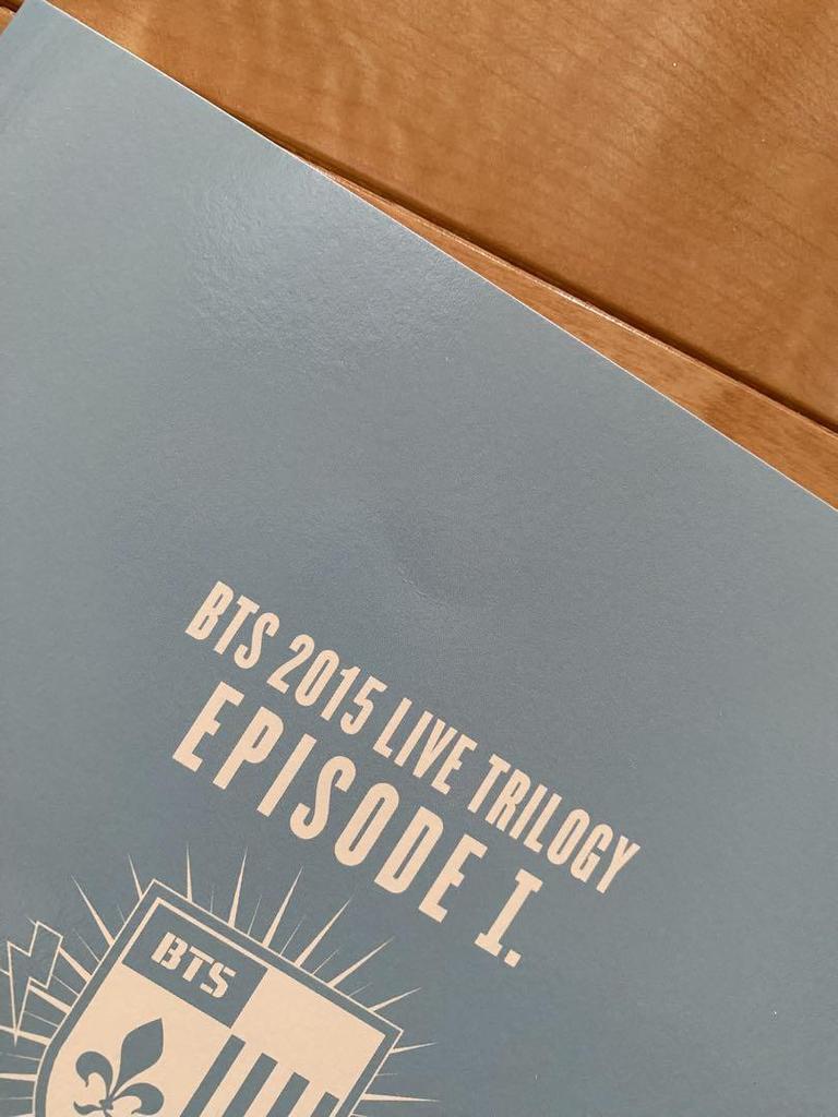 [USED] Rare BTS BEGINS Official Program Book