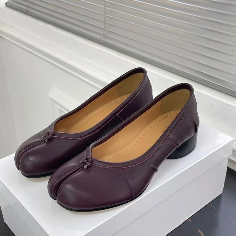 Scarpe Donna Primavera Estate in Pelle Microfibra Punta Divisa Décolleté Pieghe Designer Tacco Basso Tabi Suole Morbide Mocassini Scarpe Casual