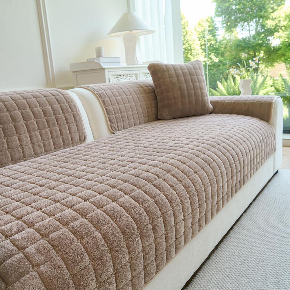 Soft Flannel Sofa Cover Non-Slip Quilted Furniture Protector Cushion for Living Room Couch Cover Warm Sofa Towel 1 Seat Pad
