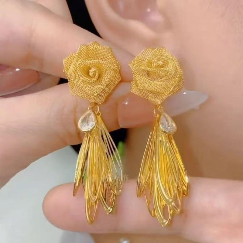 

Новые модные универсальные темпераментные серьги-розы для женщин, легкие роскошные высококлассные уникальные серьги