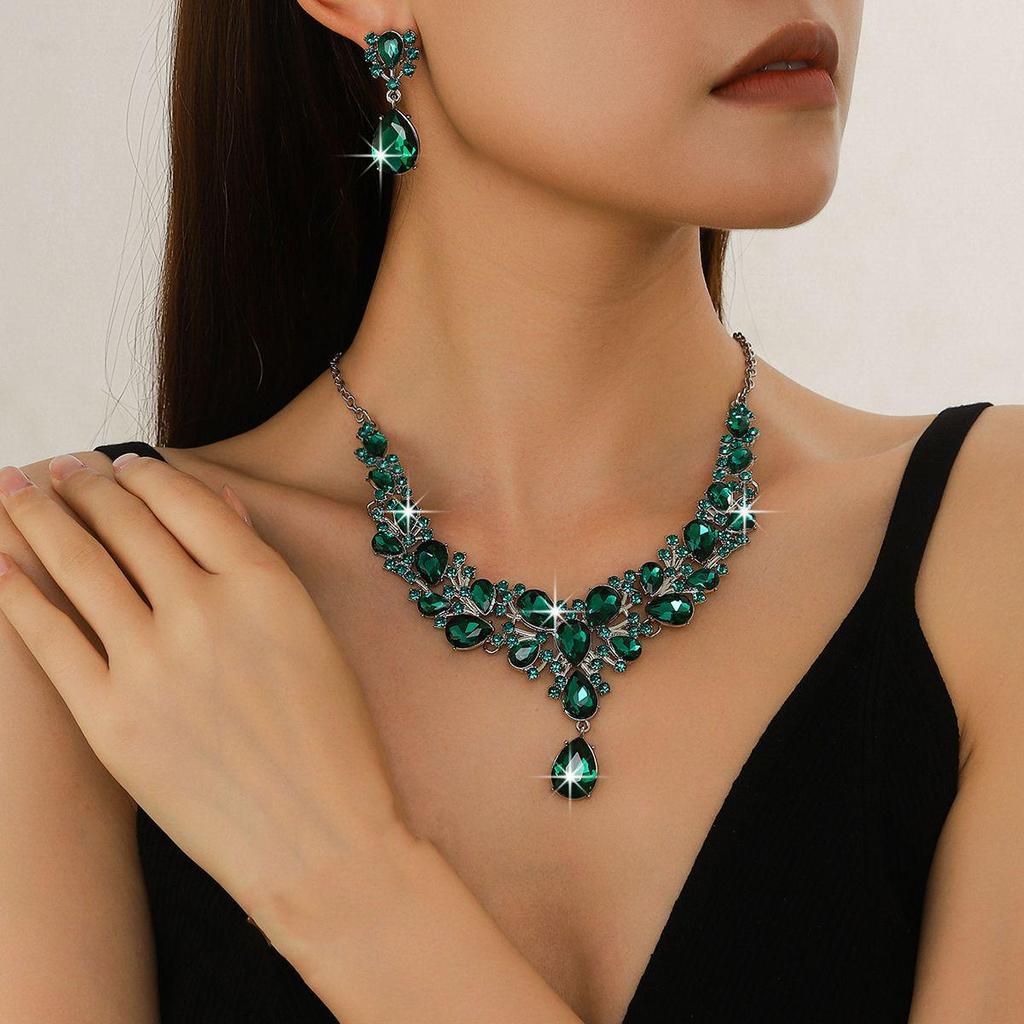 Elegant Rhinestone Water Drop Necklace Set - High-End European & American Court Style Jewelry for Women