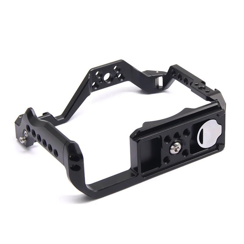 Aluminum Camera Cage Canon EOS R8 Mirrorless Lightweight Rig With Cold Shoe 1/4 Threads Outdoor Video Shooting