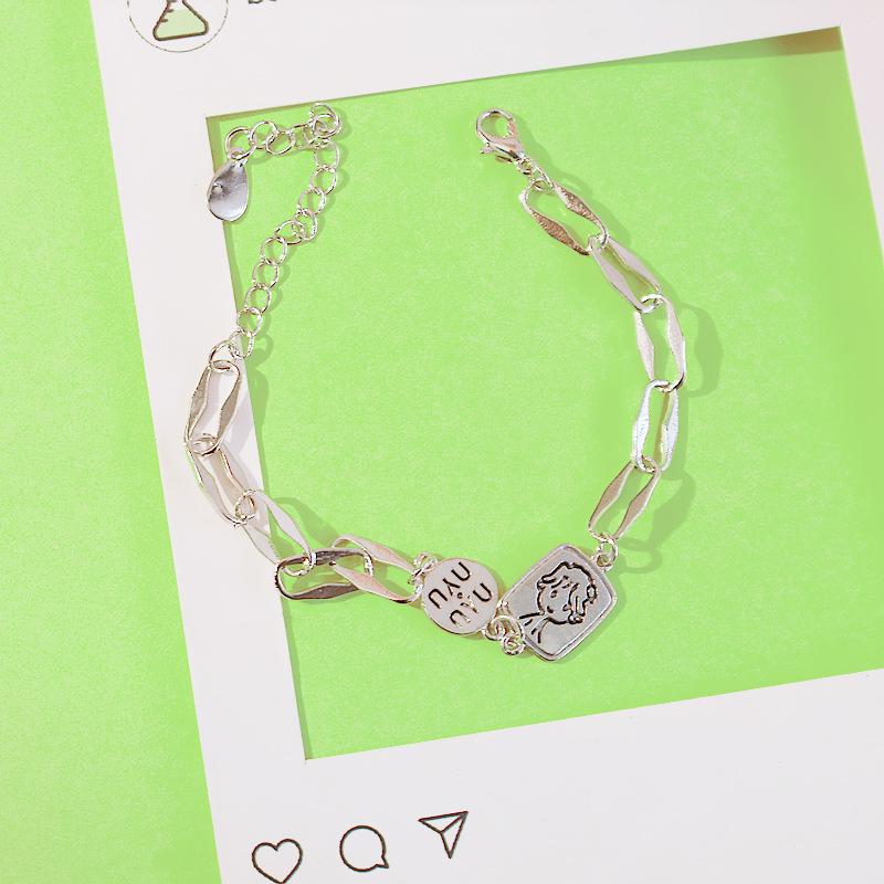 

Ins Симпатичный маленький человек резные Word Браслет женский корейский Личность Просто Сто Установить Студенты Ручной украшенный мед ювелирные изделия