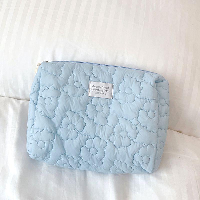 

Women Flower Cosmetic Bag Cute Makeup Bag Travel Female Toiletry Storage Pouch for Girls Large Capacity Zipper Organizer Bag 24x7x18cm синій