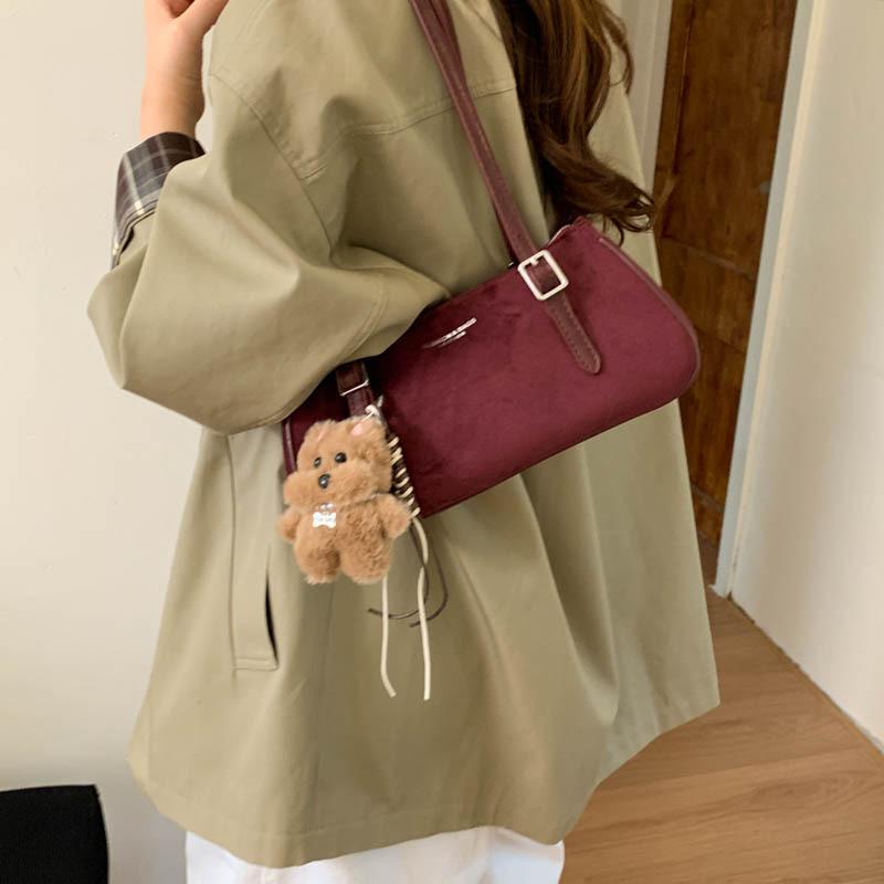 Suede bag women's 2025 new trendy fashion versatile shoulder messenger bag premium sense Maillard armpit bag