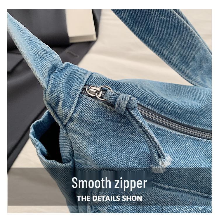 Wszechstronna torba na ramię i crossbody z teksturowanego spranego denimu 2025 z wieloma kieszeniami