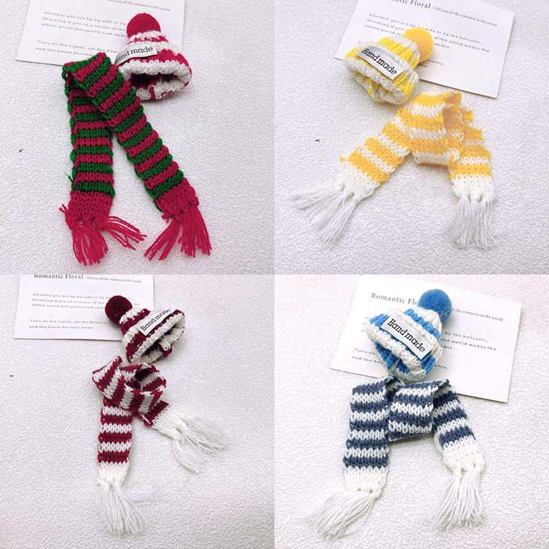 1Set Dollhouse Mini Christmas Hats Scarves Fashion Knitted Hat Cap With Hairball Dollhouse Christmas Decoration Doll Accessories