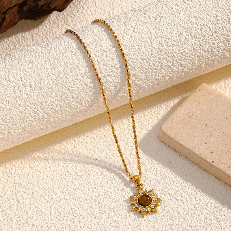 Light Luxury Sunflower Tiger Eye Stone Gold Choker Necklace Retro Unique Pendant For Women