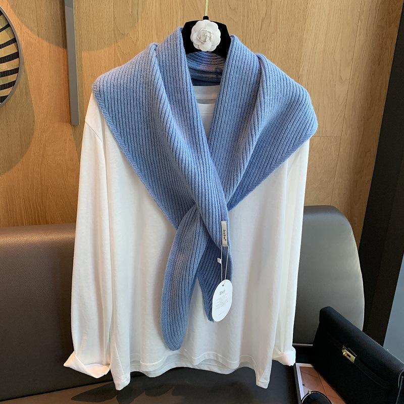 New Fashion Korea Styles Knitted Triangular Scarf Women Winter Warm Headscarf Shawl Sold Color Neckerchief Kerchief Hijab