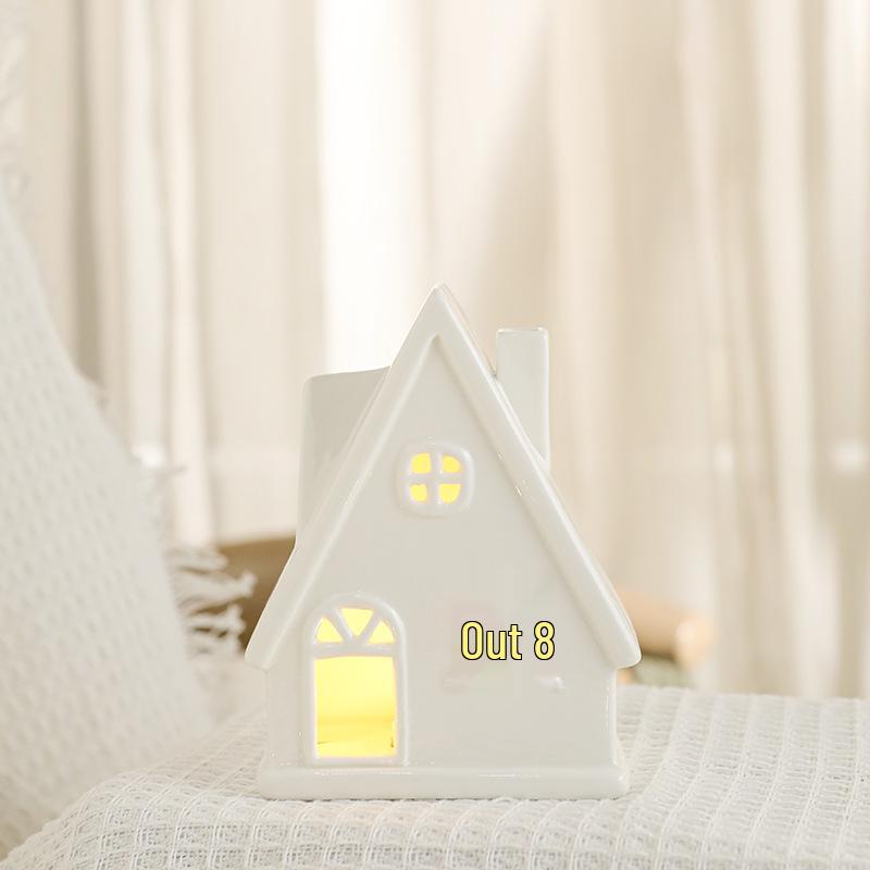Keramik-Weihnachthaus-Ornament mit Nachtlicht - Festliche Schreibtischdekoration