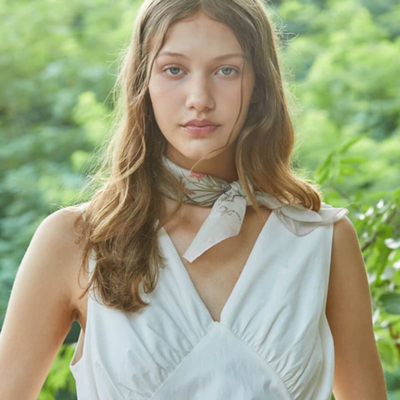 

ANA MAISON Romantic Waltz Handkerchief [PMP-1382col2] Romantic Waltz