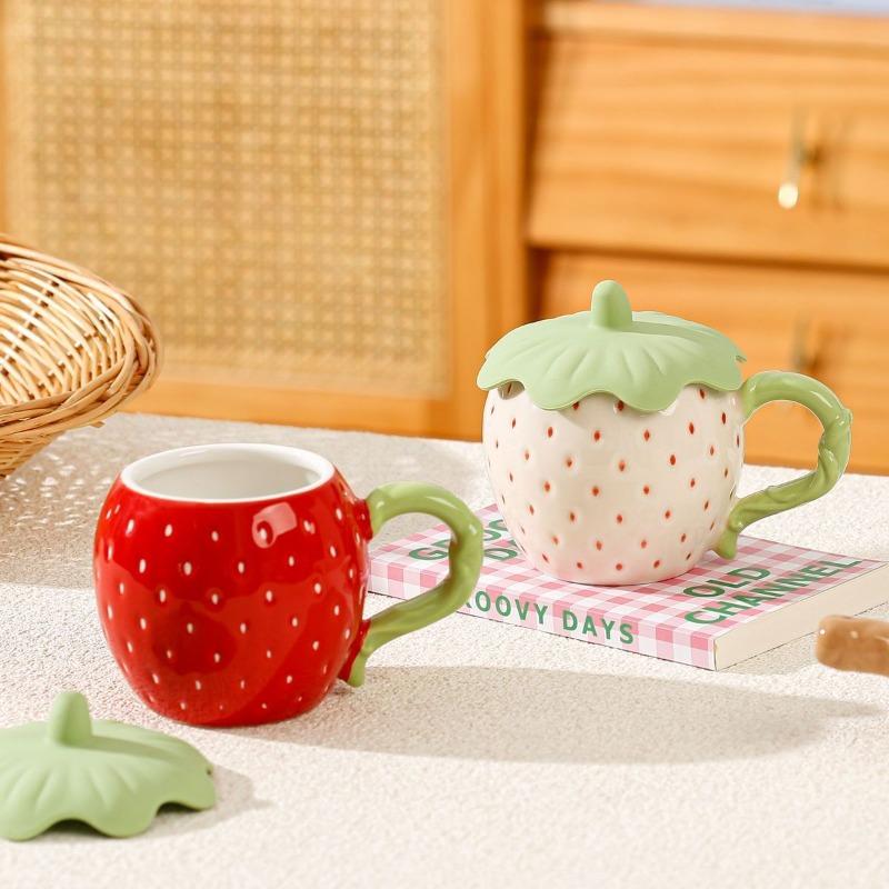 Creative Ceramic Red Strawberry Coffee Cup with Lid 380ml Fruit Mug Delicate Afternoon Tea Floral Cup Home Breakfast Milk Mug