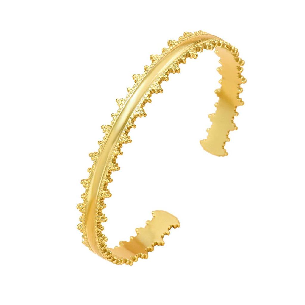 Stainless Steel Crown Bangle for Women - Retro Court Style, 18K Gold Plated Jewelry