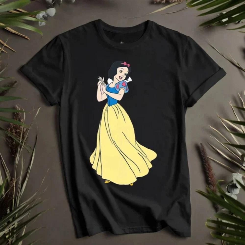 Snow White V2 Basic Cute Black T Shirt Gift For Family S
