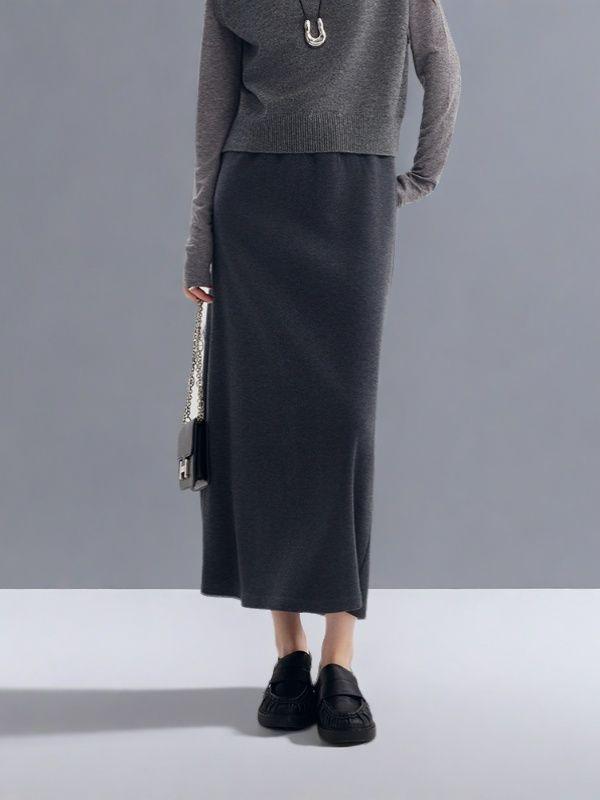 

2025 Autumn/Winter Women s Wool Knit Skirt - Center Seam, Elastic High Waist, Slimming Straight Long Skirt. Medium