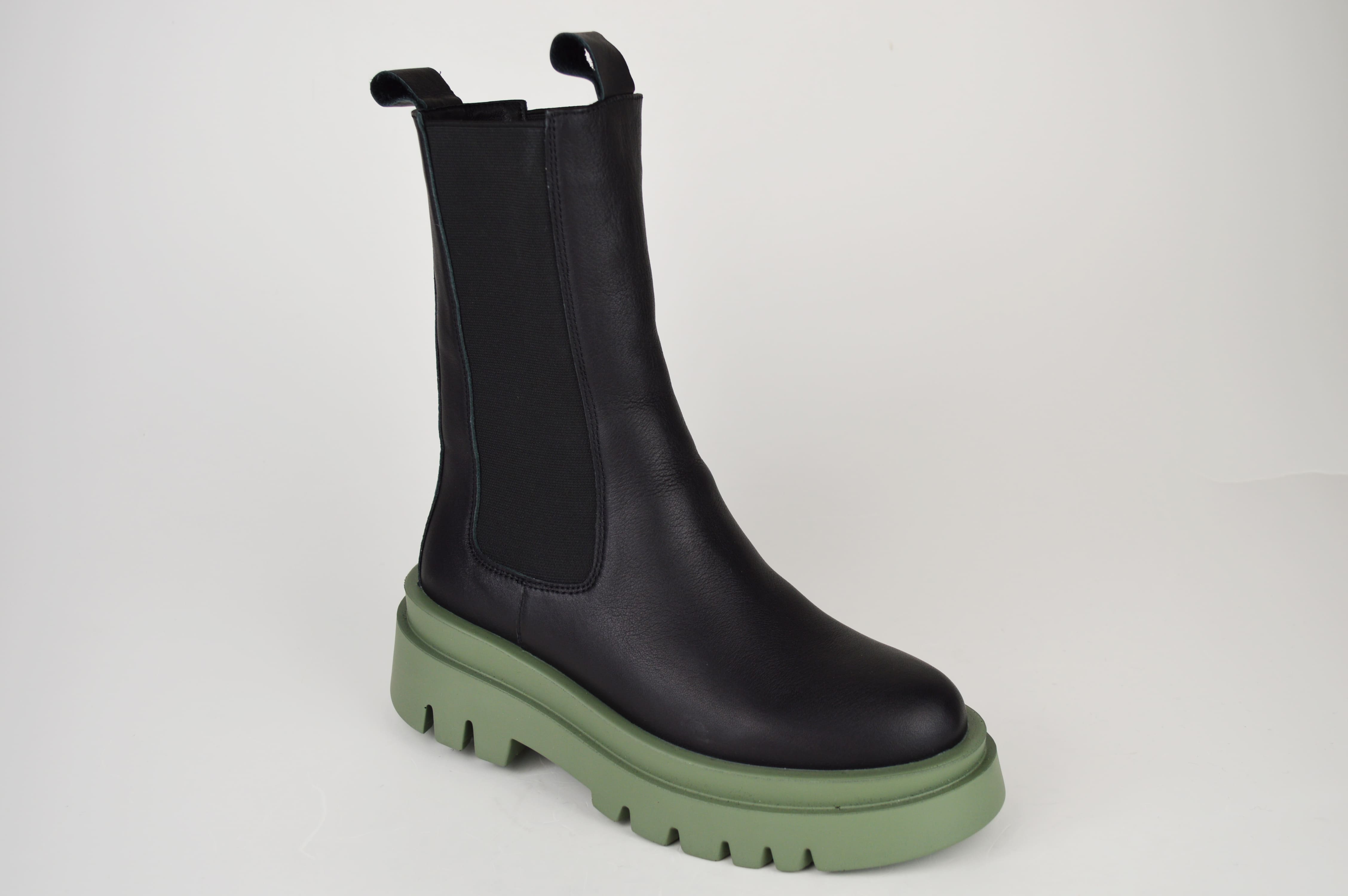 

Черевики Челсі на хакі підошві Teona 375 36 Чорна шкіра 37 чорний