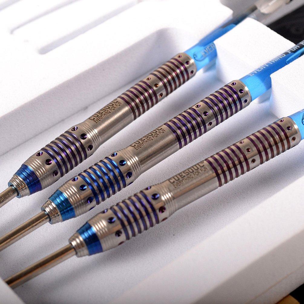 BLACK SCORPION CUESOUL Deluxe Steel-Tip Darts Set mit 26g Barrels, 90% Wolfram, und blau titanbeschichteter Oberfläche (CSBS-C4301)