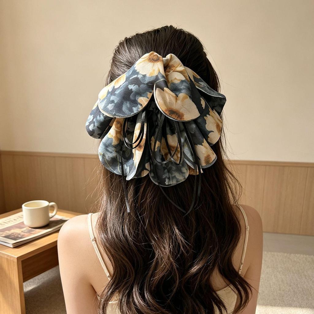 Polka Dot Bow Claw Clip: Elegant Women's Hair Accessory