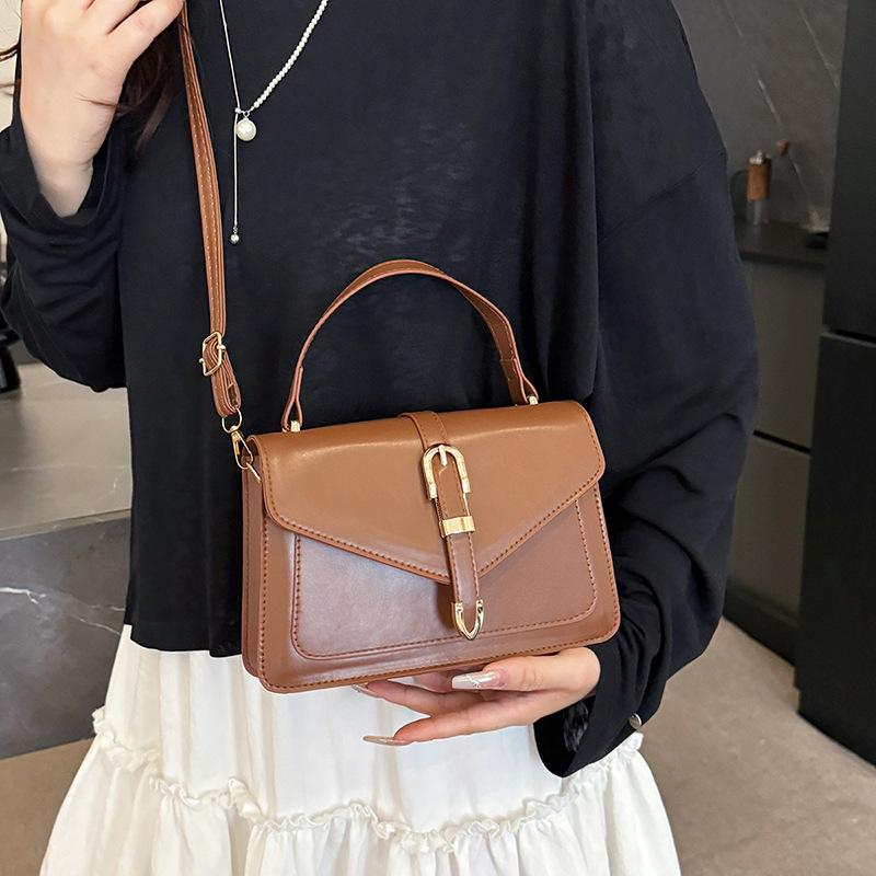 Commuter Niche Bag Messenger Bag Women's 2025 New Trendy and Versatile Simple Shoulder Bag Textured Small Square Bag