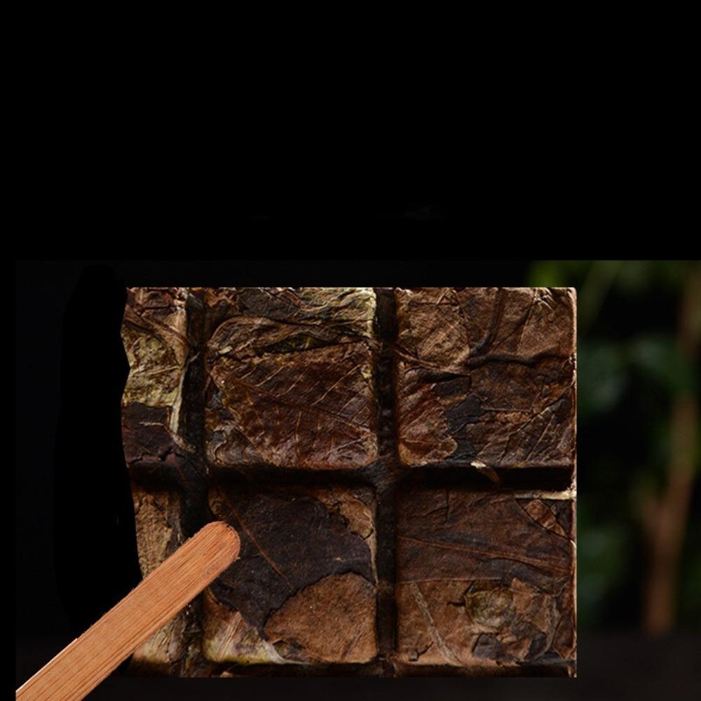 100g Organic Chinese High Mountain White Tea Cake