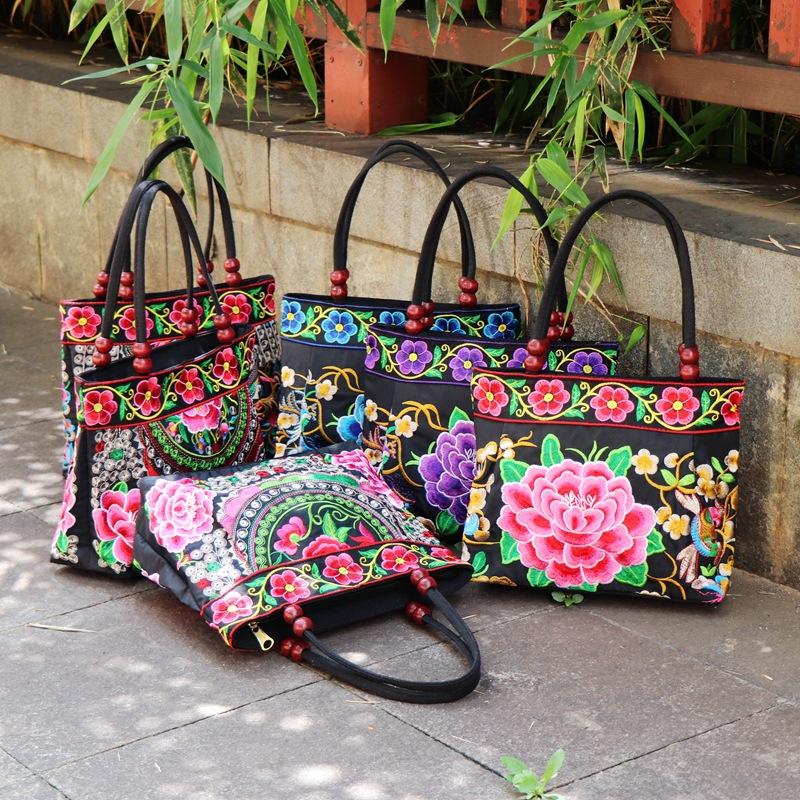 Ethnic Style Double-Sided Embroidery Lace Wooden Beads Vintage Canvas Women's Tote Handbag - Unique Retro Design for Stylish Ladies