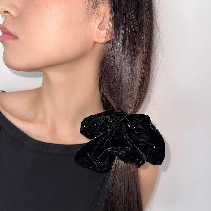 twinkle velvet scrunchie - black