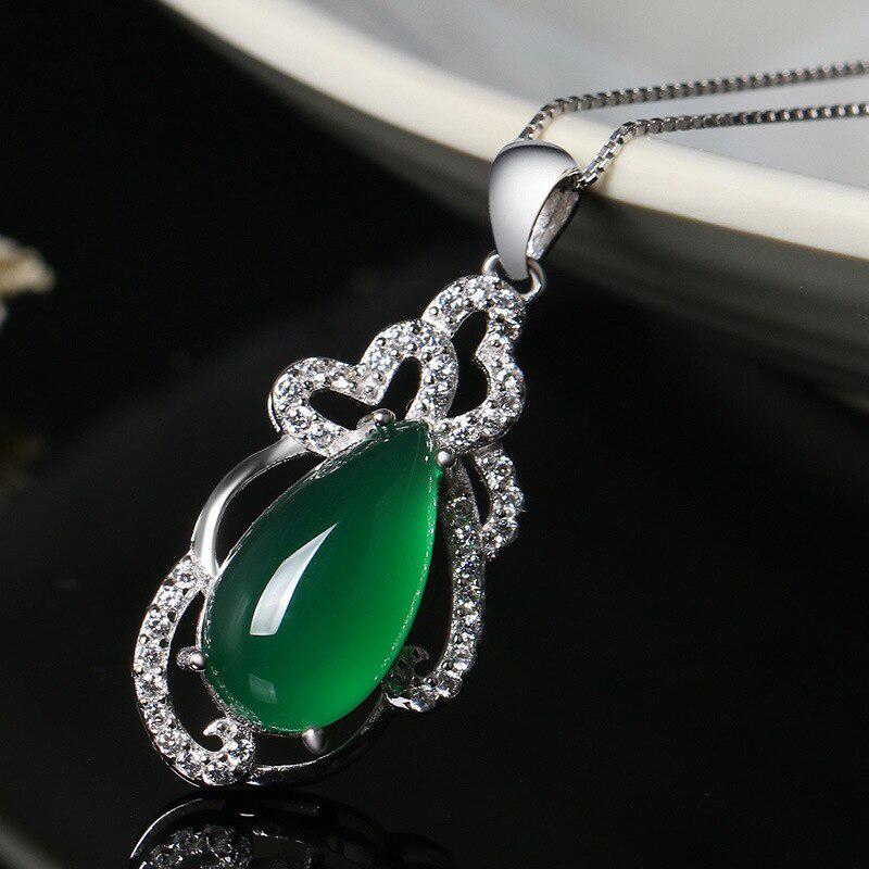 Dámský náhrdelník Tancise 925 ze sterlingového stříbra se smaragdovým zirkonovým přívěskem ve tvaru kapky na svatební šperky