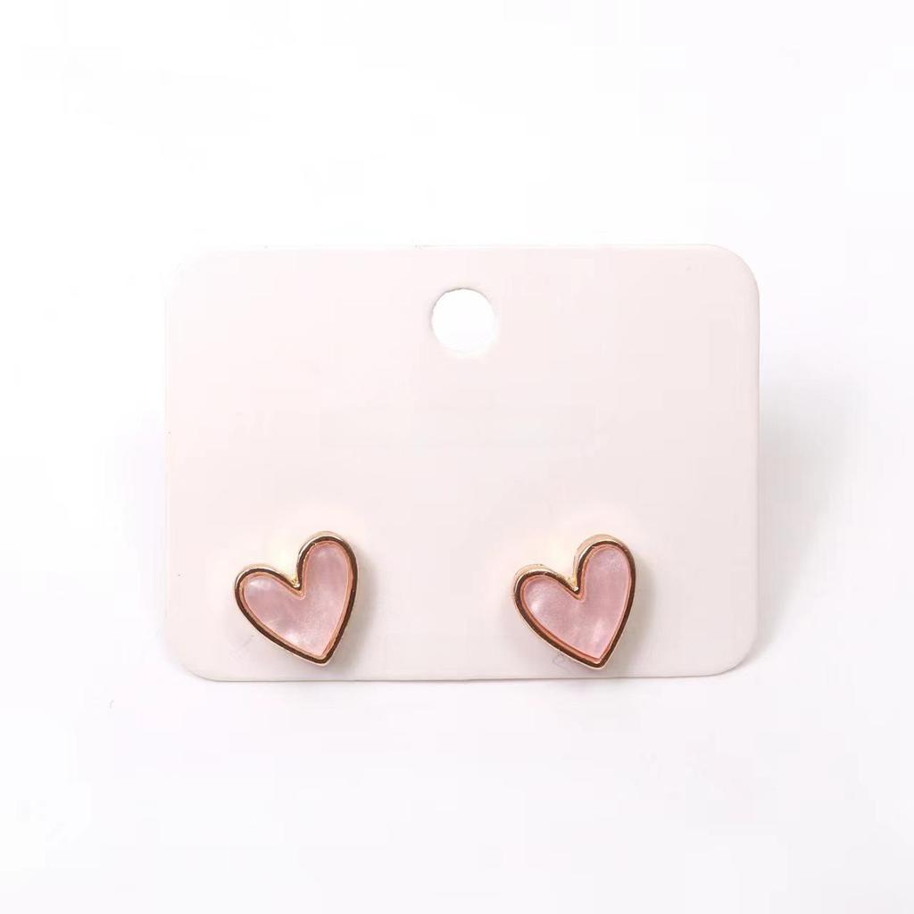 Cercei Inimă din Argint Coreean S925: Charmant, Proaspăt și Versatil pentru o Atingere Fetișcană.