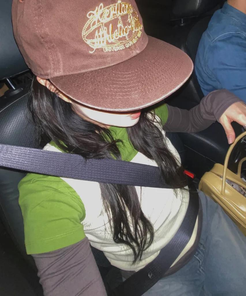 Yunibeoseugameonteu Universe Signed Washed Cap_Brown