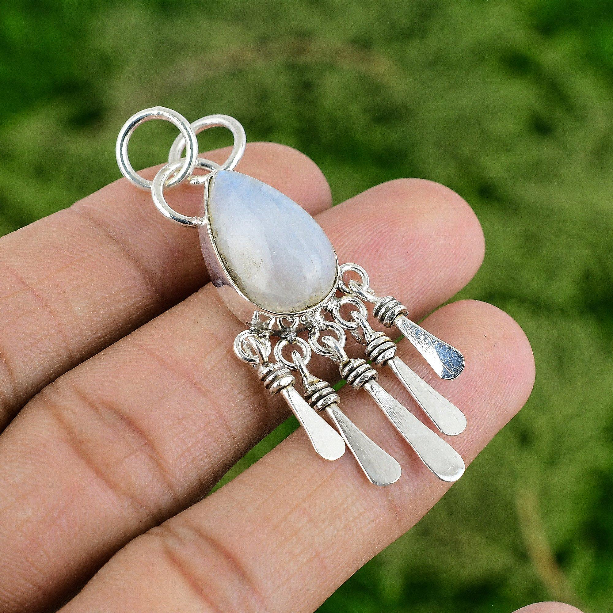 

Daughters Day Deal Natural Rainbow Moonstone 925 Sterling Silver Pendant Jewelry